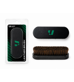 Ultracoat Leather Brush - Szczotka z końskim włosiem do skutecznego i wygodnego czyszczenia skóry.
