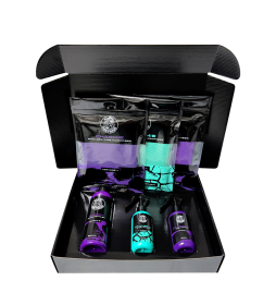 Blend Brothers Birthday Box - urodzinowy zestaw kosmetyków i akcesoriów na zimę 